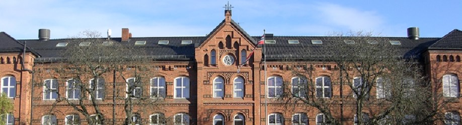 Skolens fasade